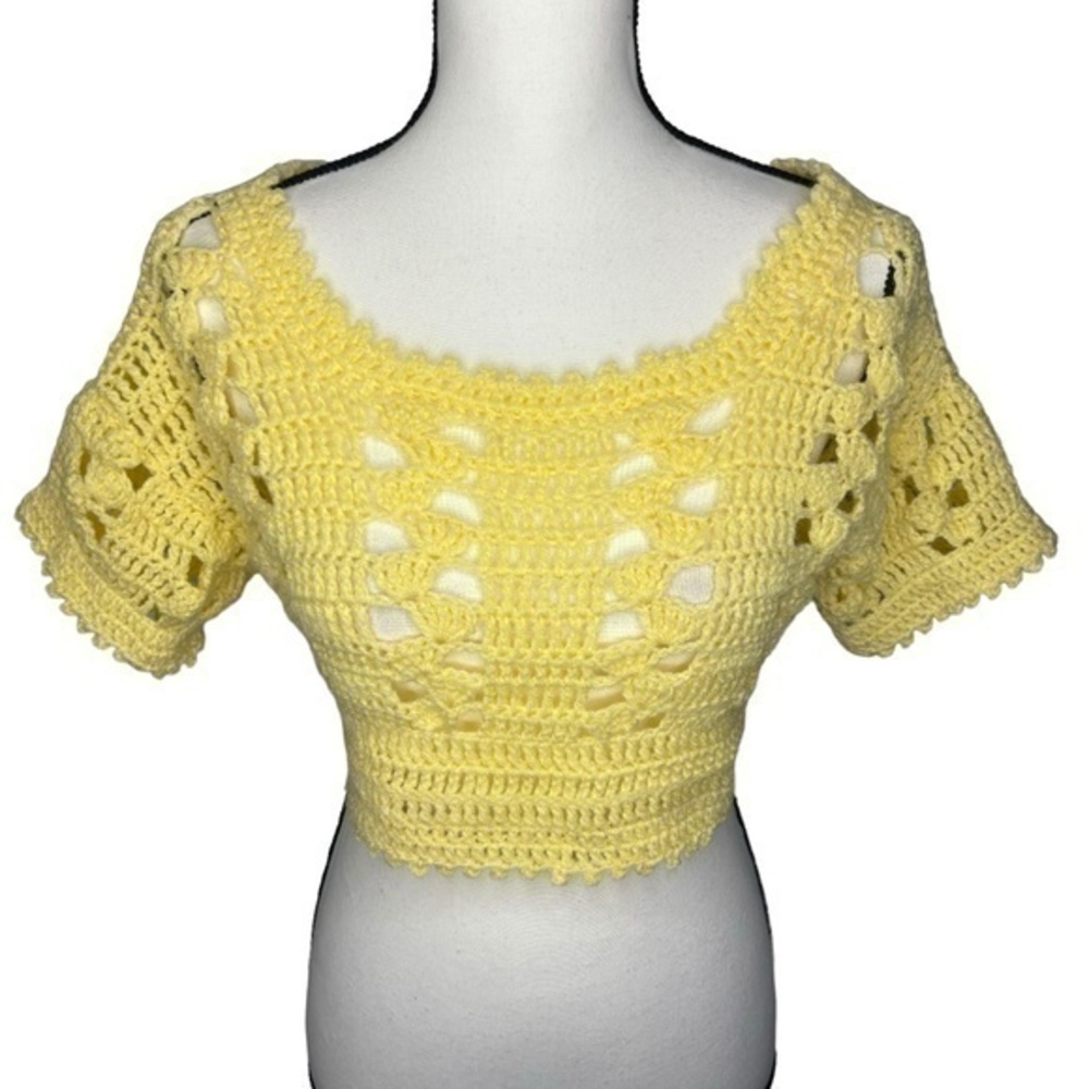Handmade Crochet Crop‎ Top Light Yellow Acrylic Yarn Short Sleeve Scoop Neck
